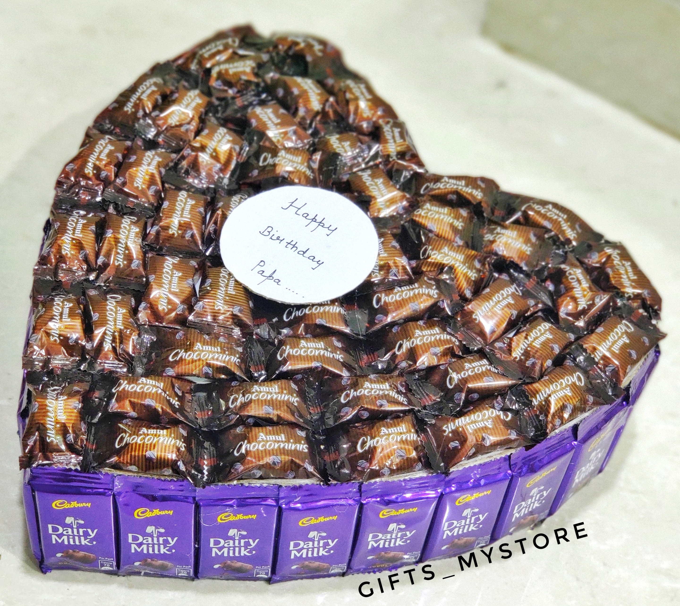 HEART CHOCOLATE HAMPER